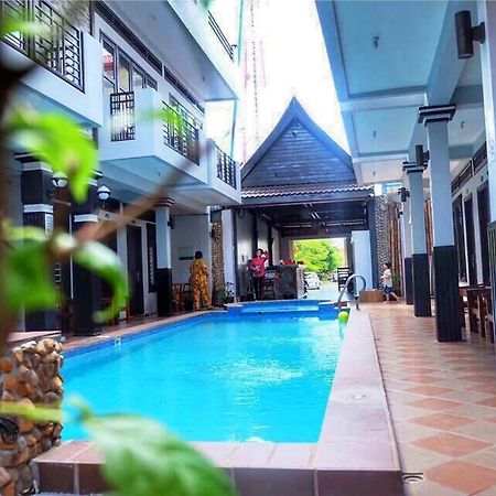 Vibola Guesthouse Kampot Buitenkant foto