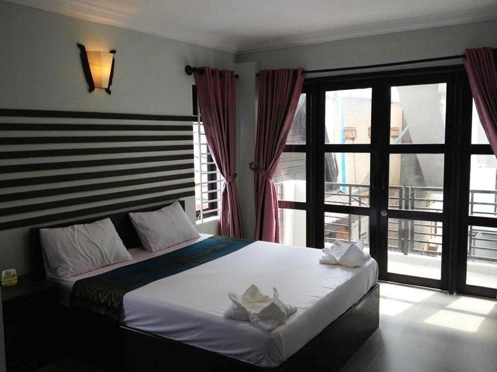 Vibola Guesthouse Kampot Buitenkant foto