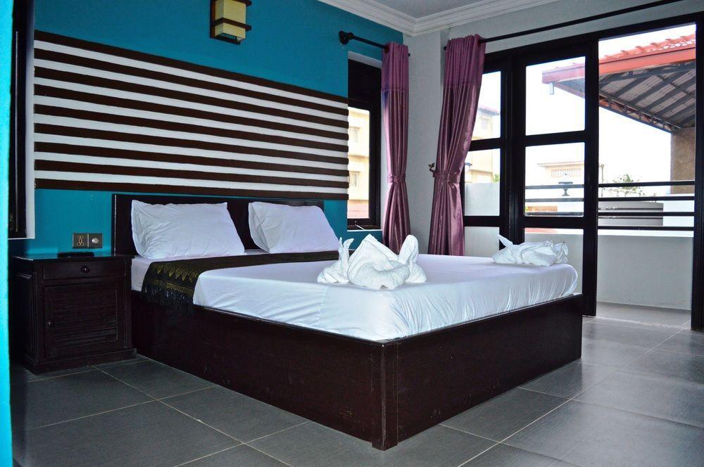 Vibola Guesthouse Kampot Buitenkant foto