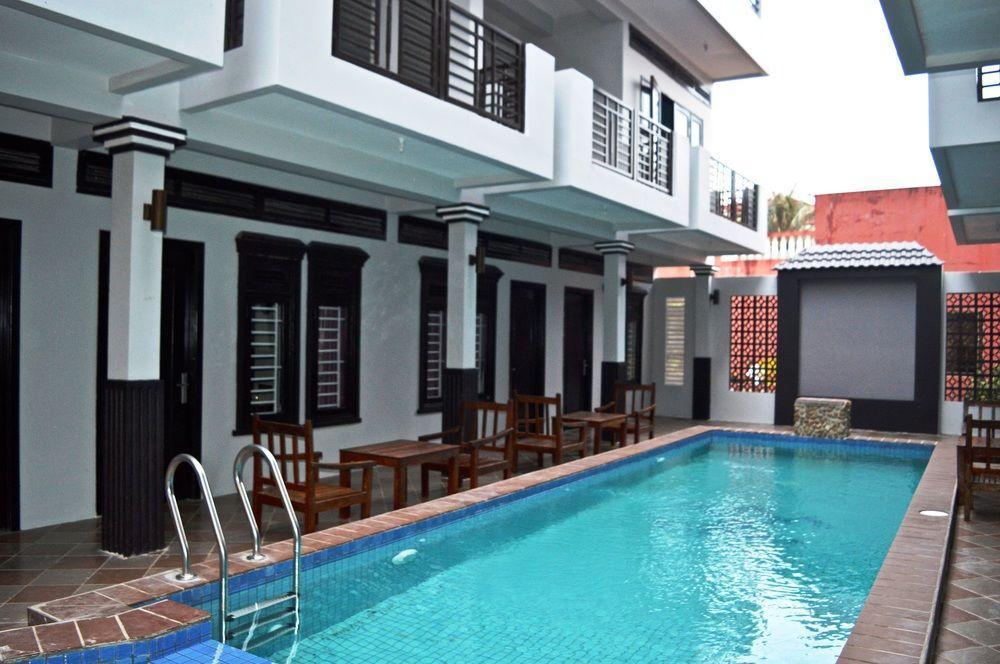 Vibola Guesthouse Kampot Buitenkant foto