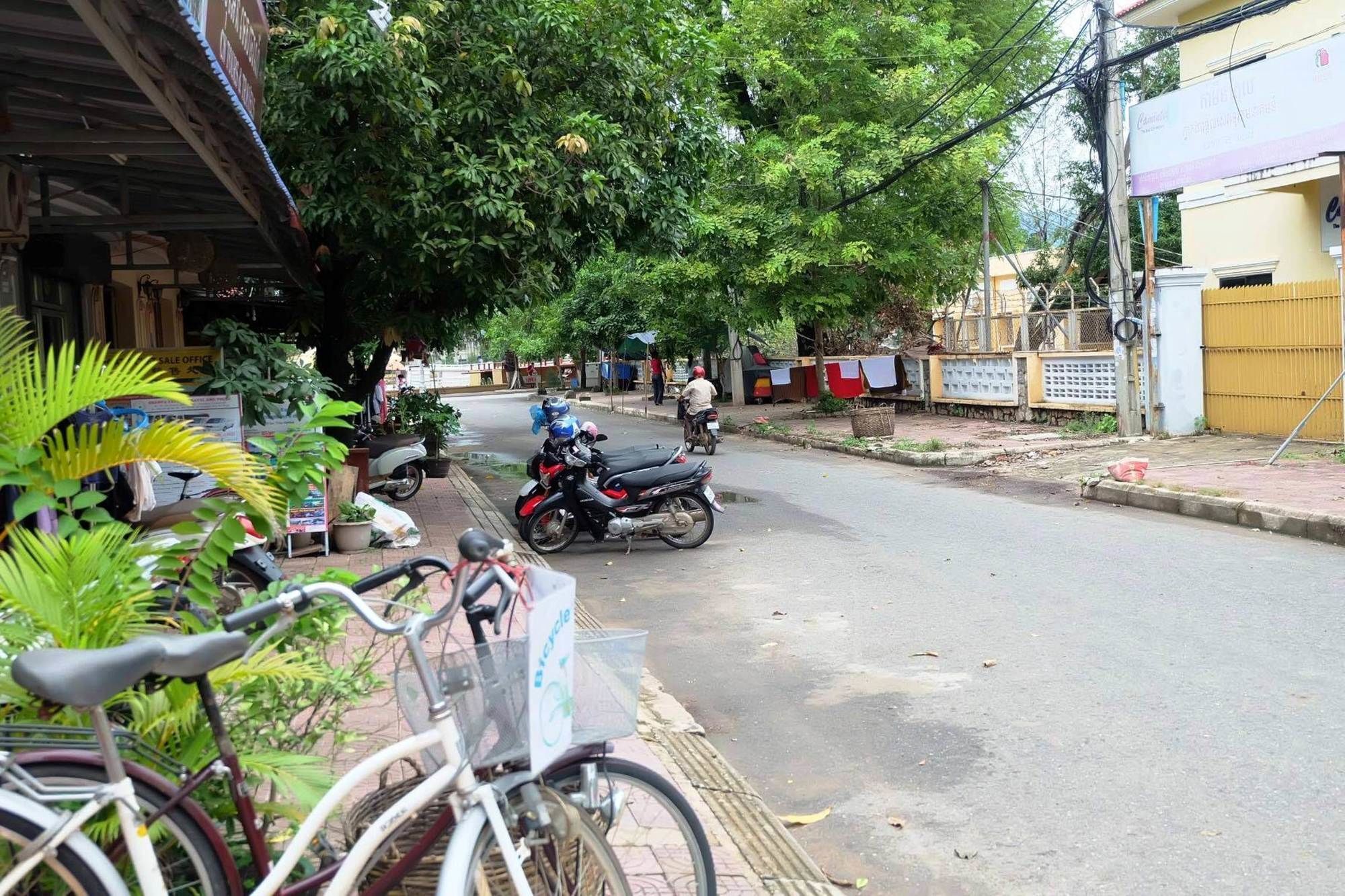 Vibola Guesthouse Kampot Buitenkant foto
